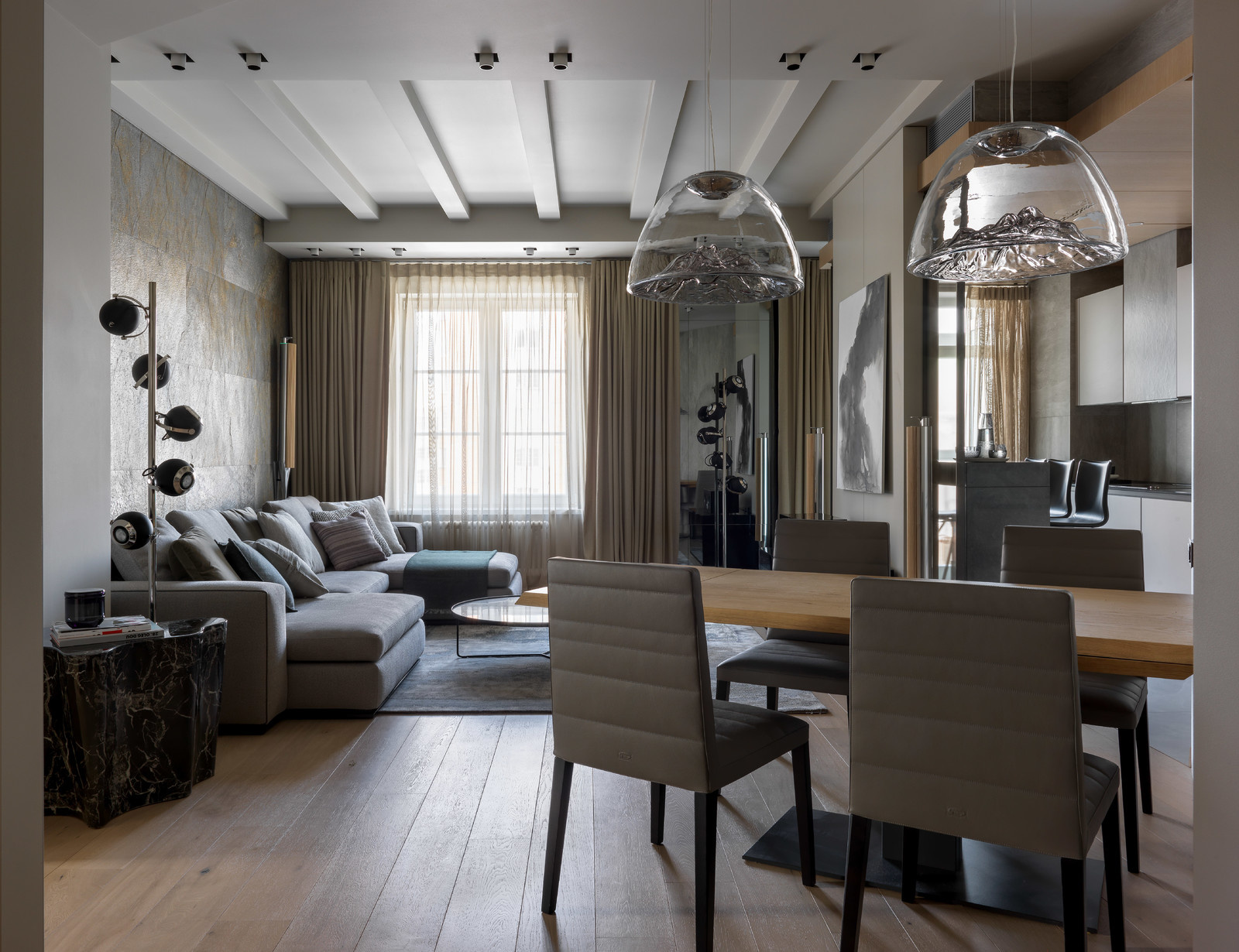 Houzz тур: Квартира с потайным кабинетом и нордической атмосферой