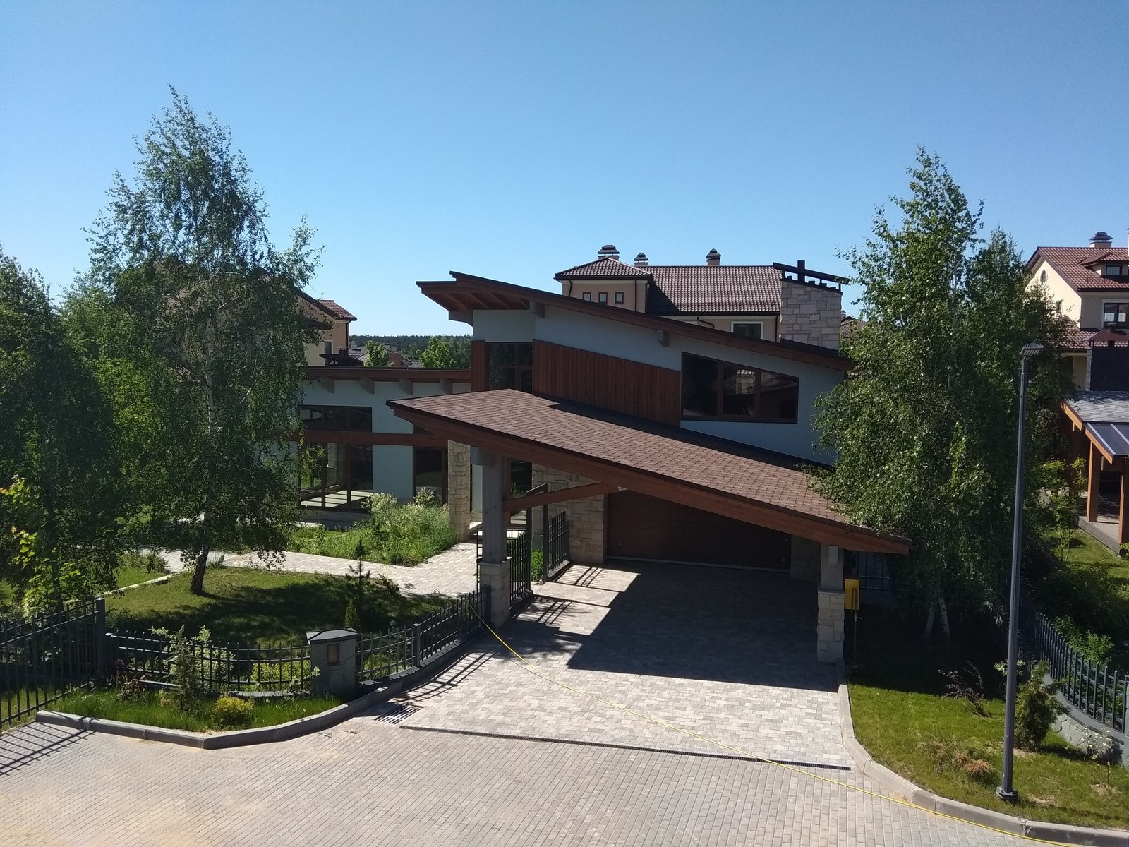 House # 11 Дом # 11