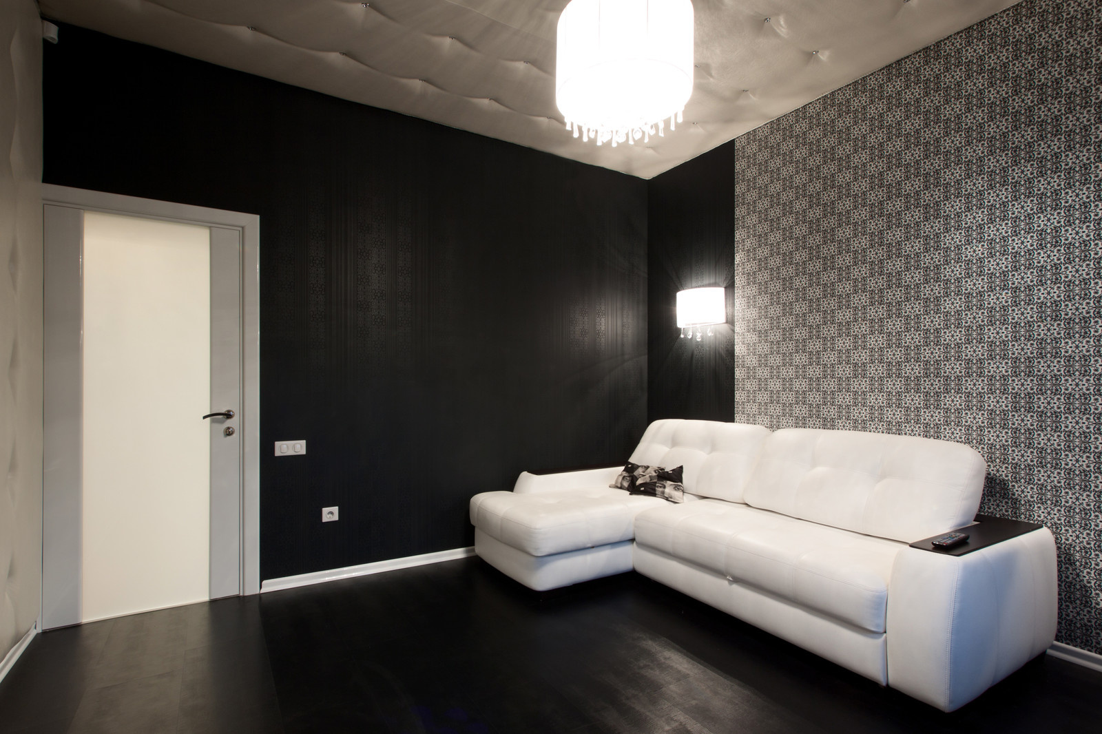 Квартира на ул.Кирова Черно-белое