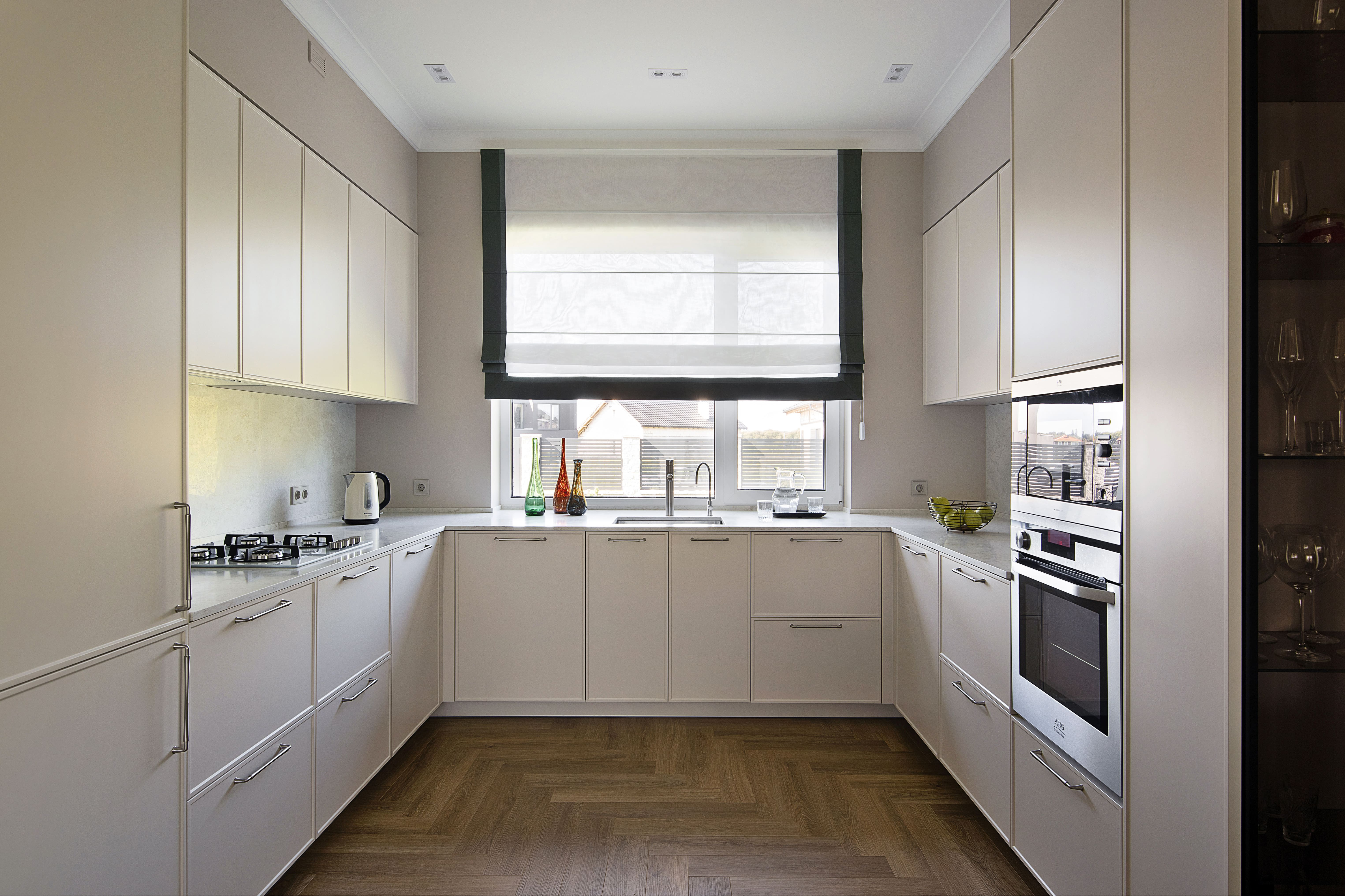 Реализация дома в пригороде (кухня-гостиная)