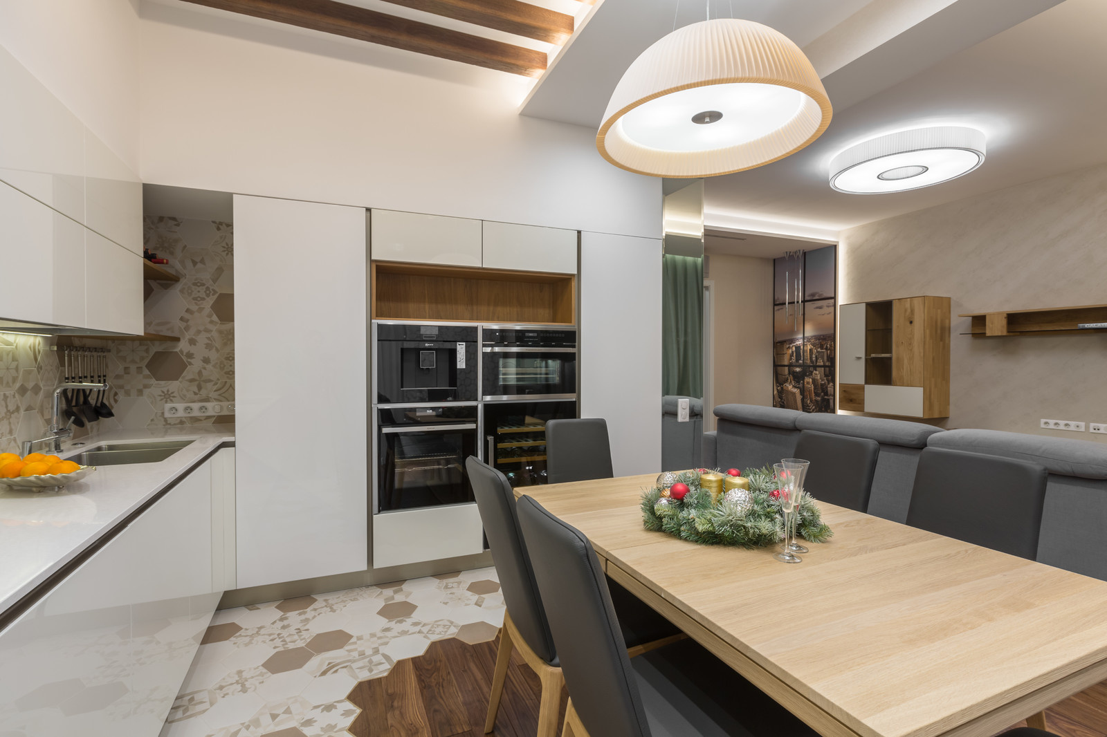 Фоновое изображение профиля Михаил Устинов