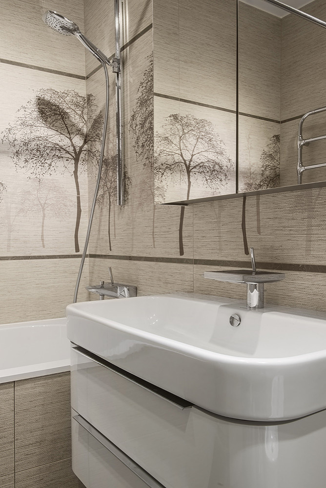 Современная квартира в Санкт-Петербурге с видом на озеро.