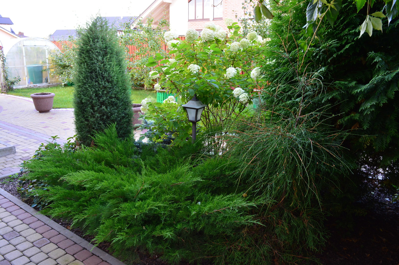 Дом, баня и гараж в Разливе.