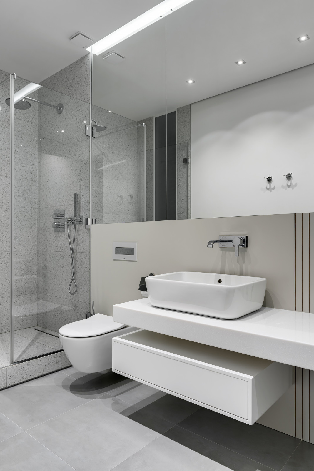 Houzz Казахстан: Квартира со сложной планировкой для мамы и сына