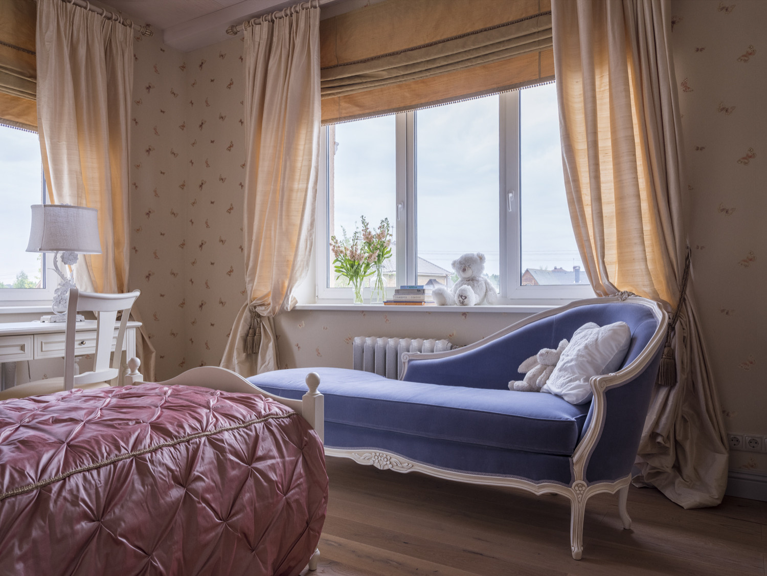 Светлый загородный дом. Дизайнер: Елена Румянцева