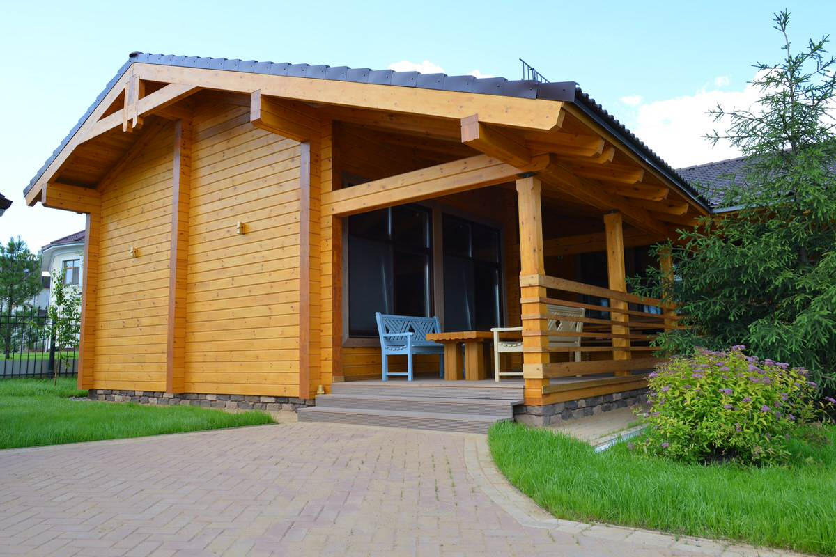 Бани из клееного бруса