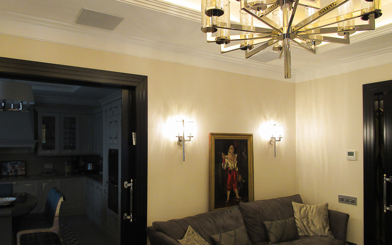 Домашний кинотеатр с потолочными акустическими системами