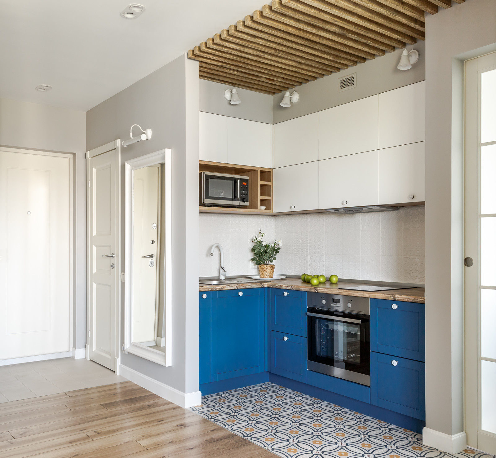 До и после: Маленькая квартира с кухней «в кармане»