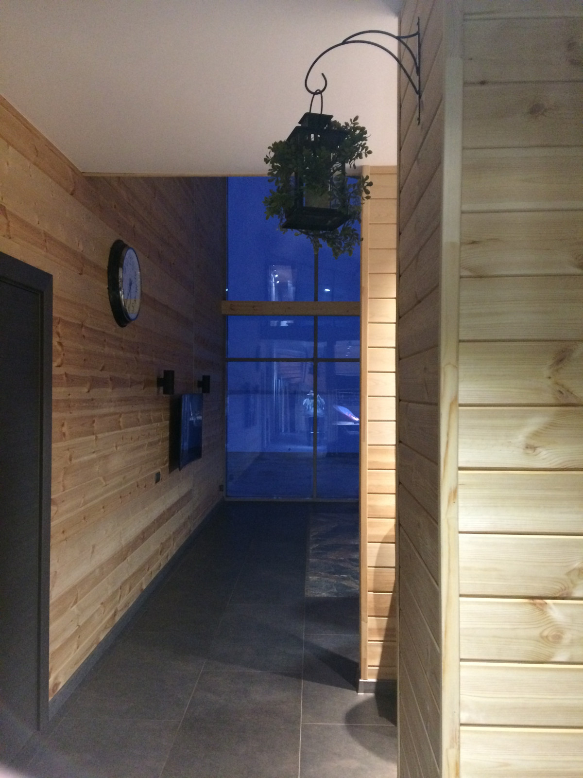 Обложка проекта: Дом на высоком берегу Волги