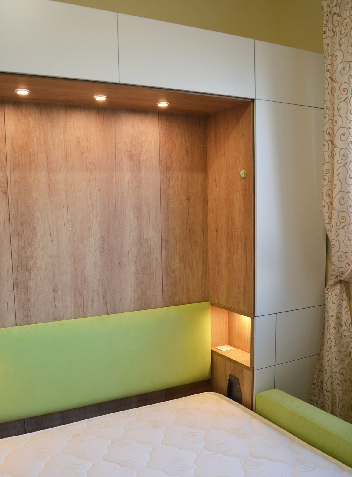 Шкаф-кровать 3 в 1 в комнату 6 м²