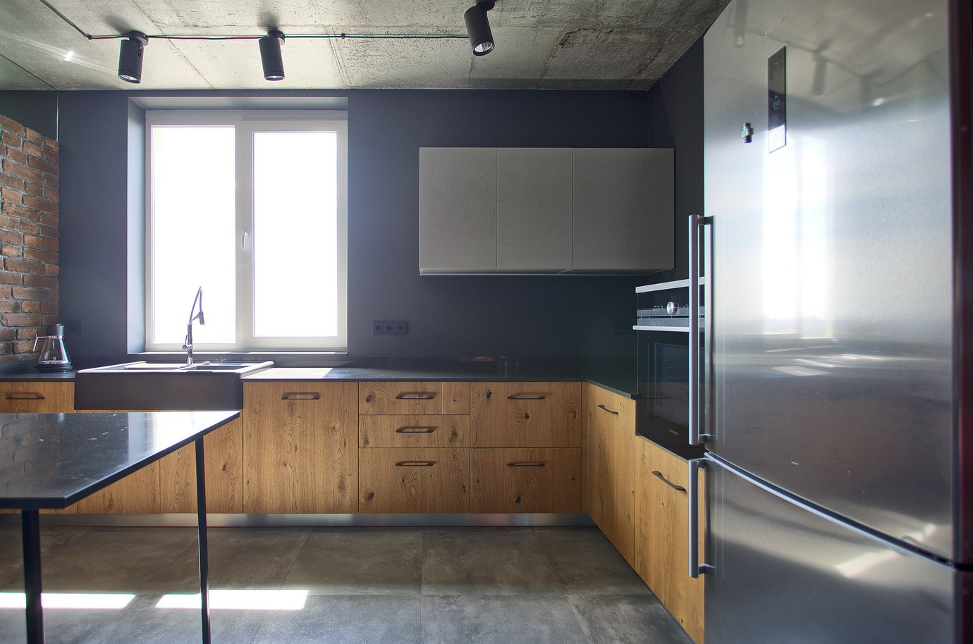 Кухня Solid Loft у Loft інтер’єрі