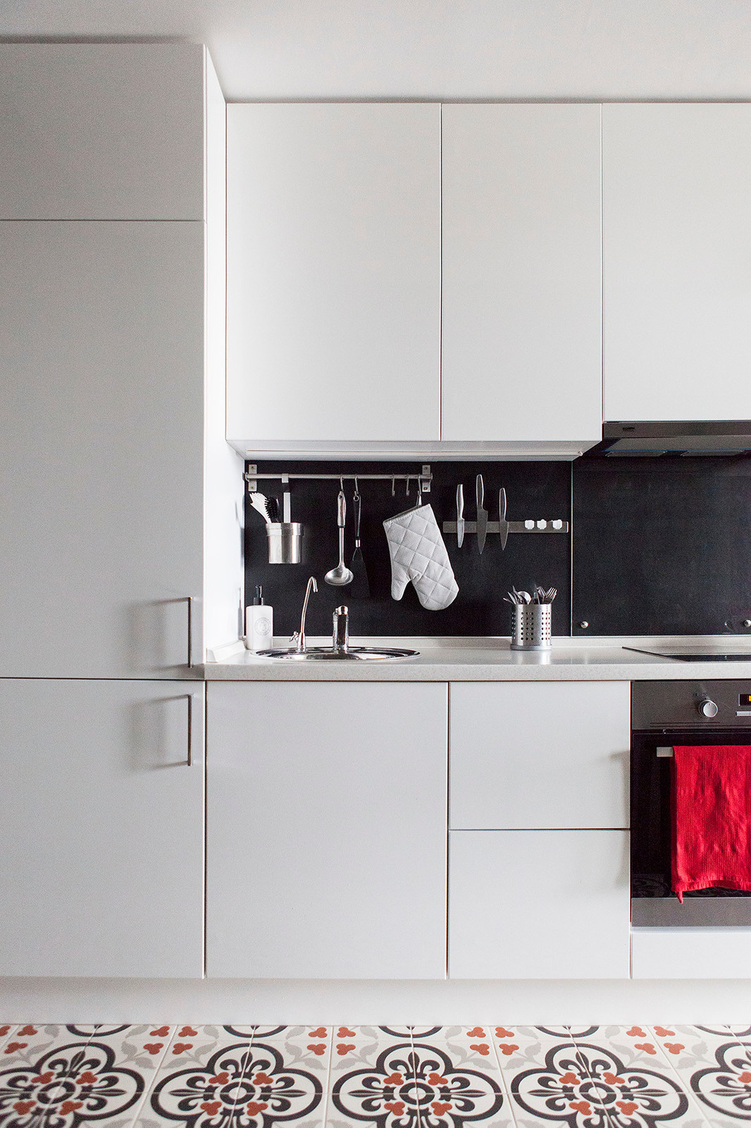 35: кухня в коридоре и спальня в нише