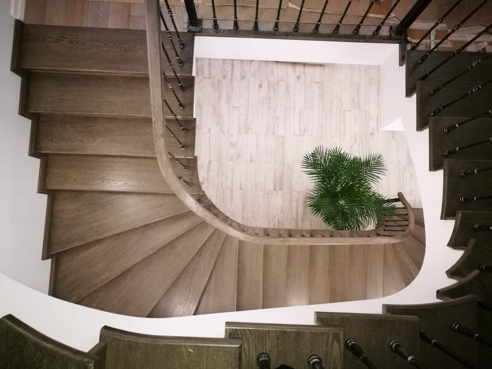 Лестница в стиле фьюжн
