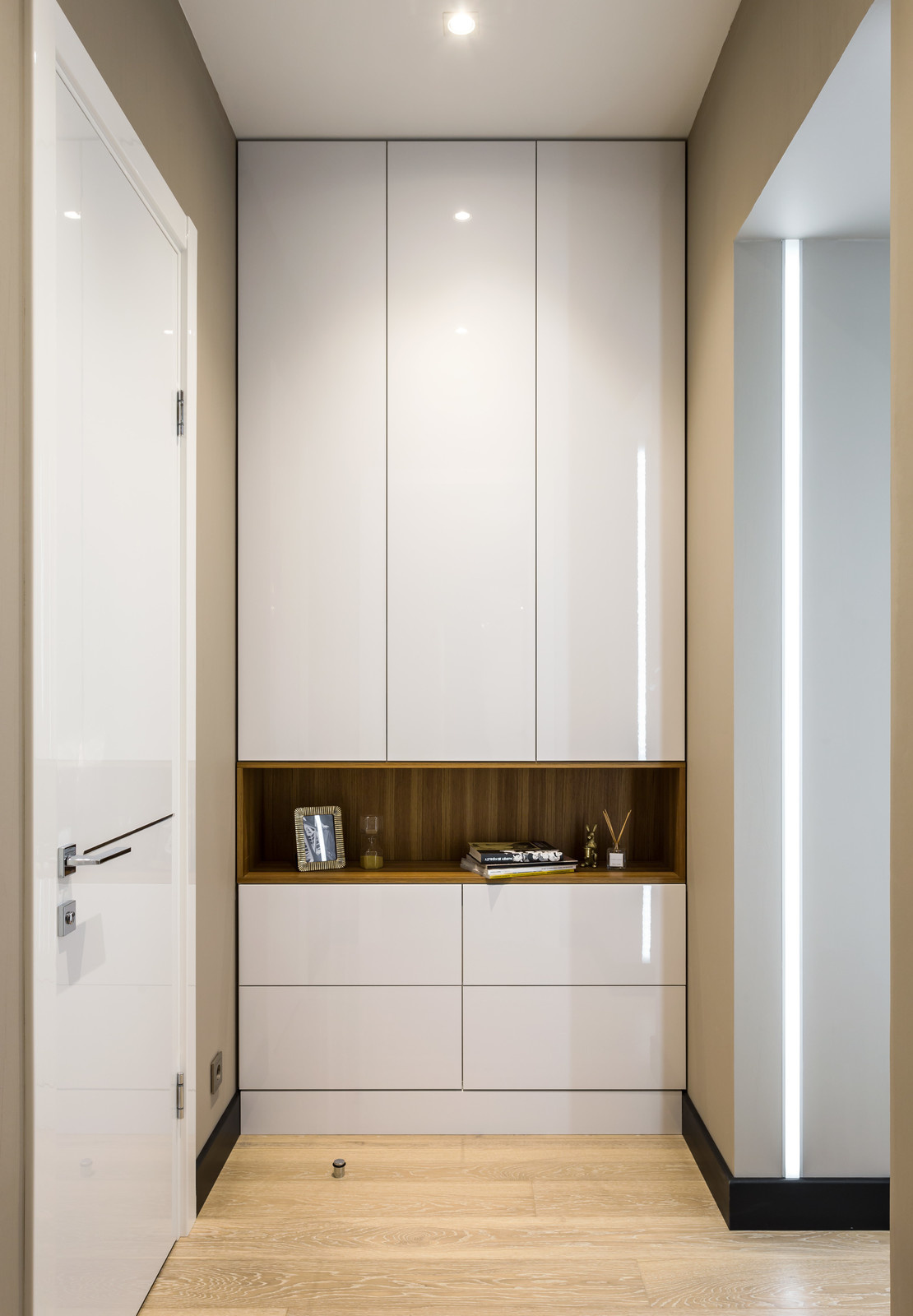 Просторная двухкомнатная квартира на Крестовском острове