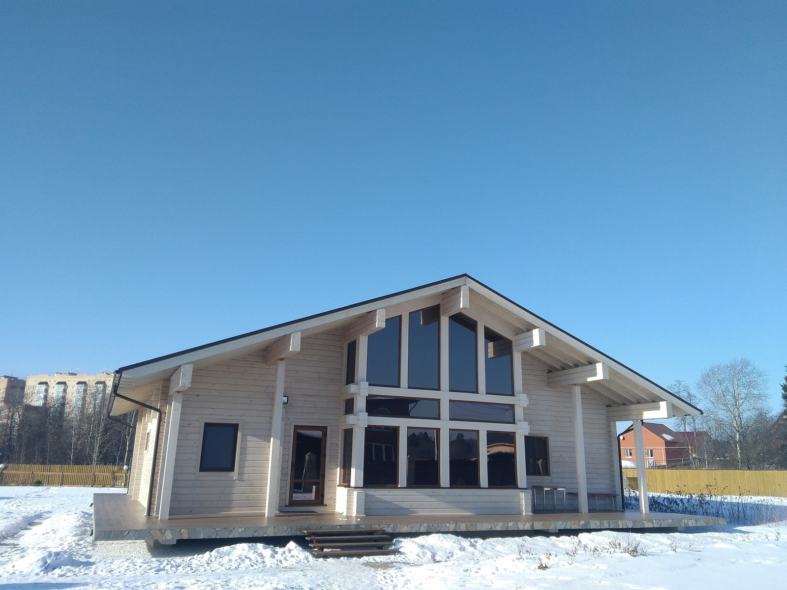 Коттедж из клееного бруса Ангарской сосны в поселке "Горный"