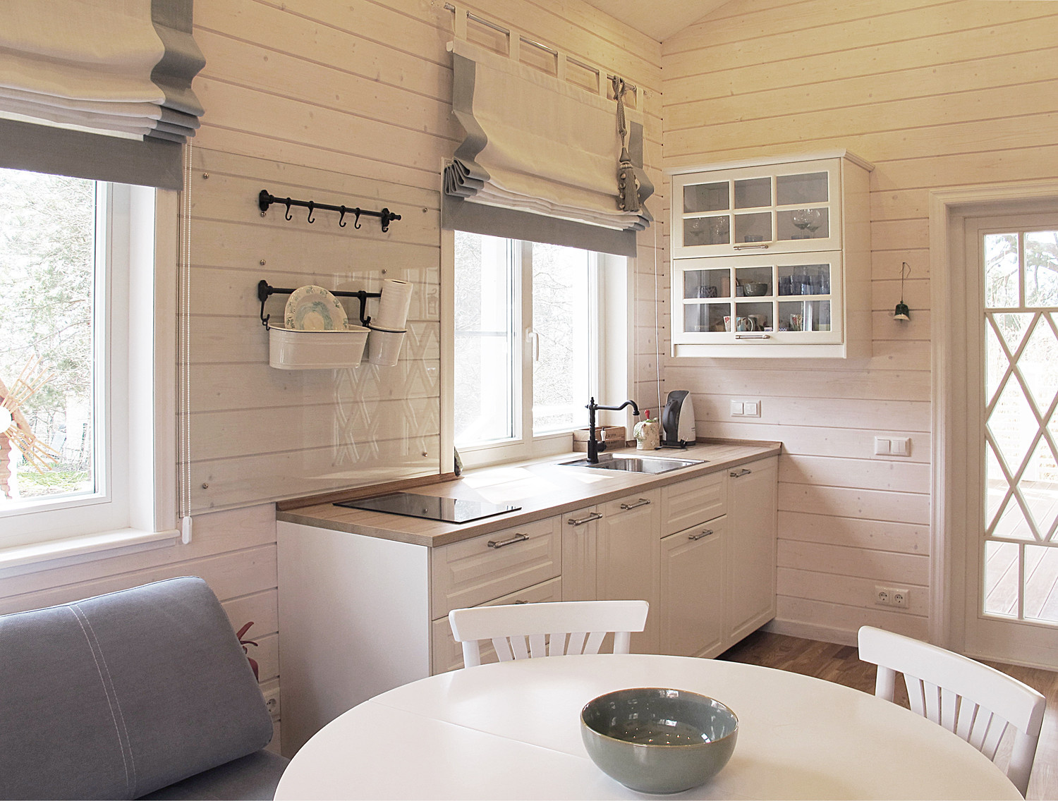 Одноэтажный загородный дом с баней