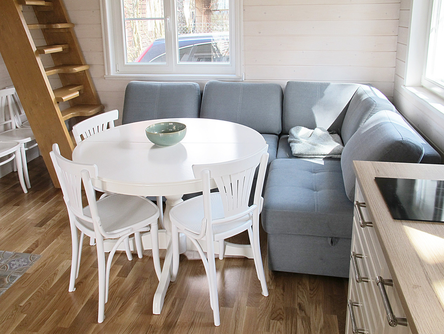 Одноэтажный загородный дом с баней