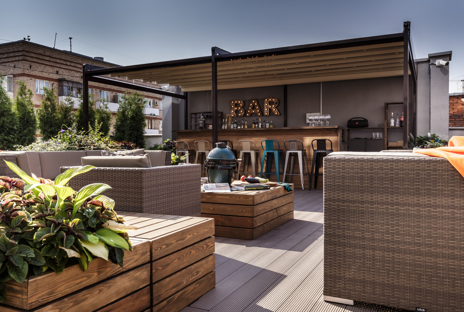 Крыша на Б. Грузинской