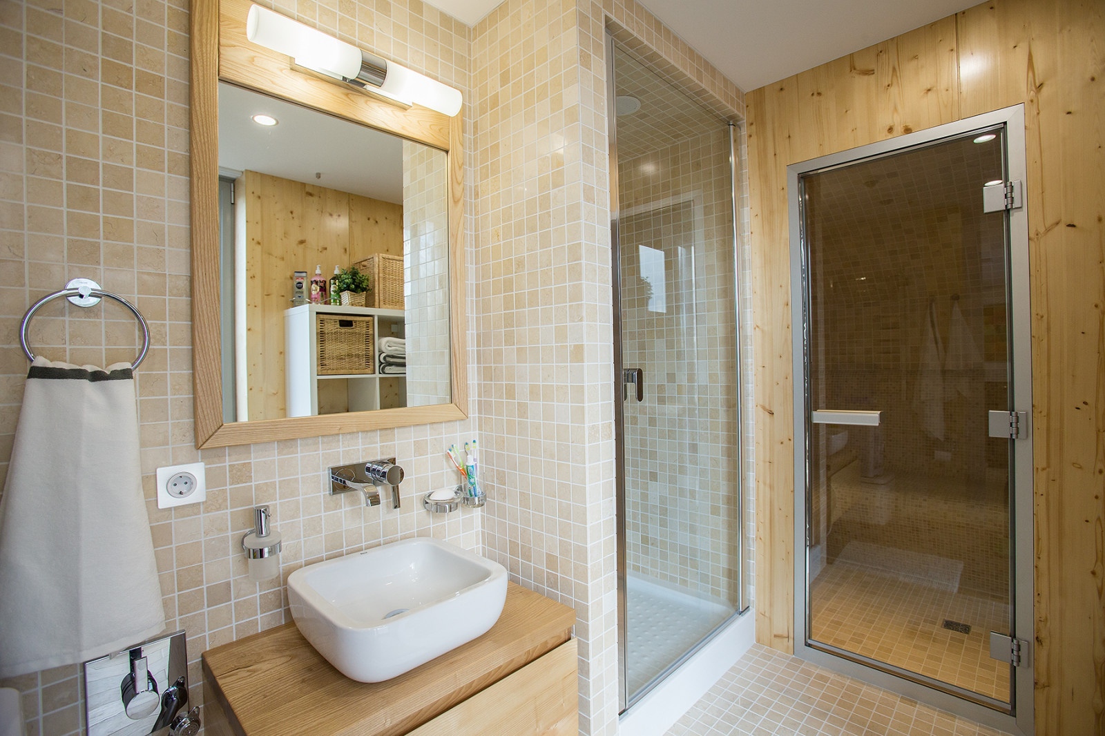 Обложка альбома: lodget эко вилла. проект 2015г