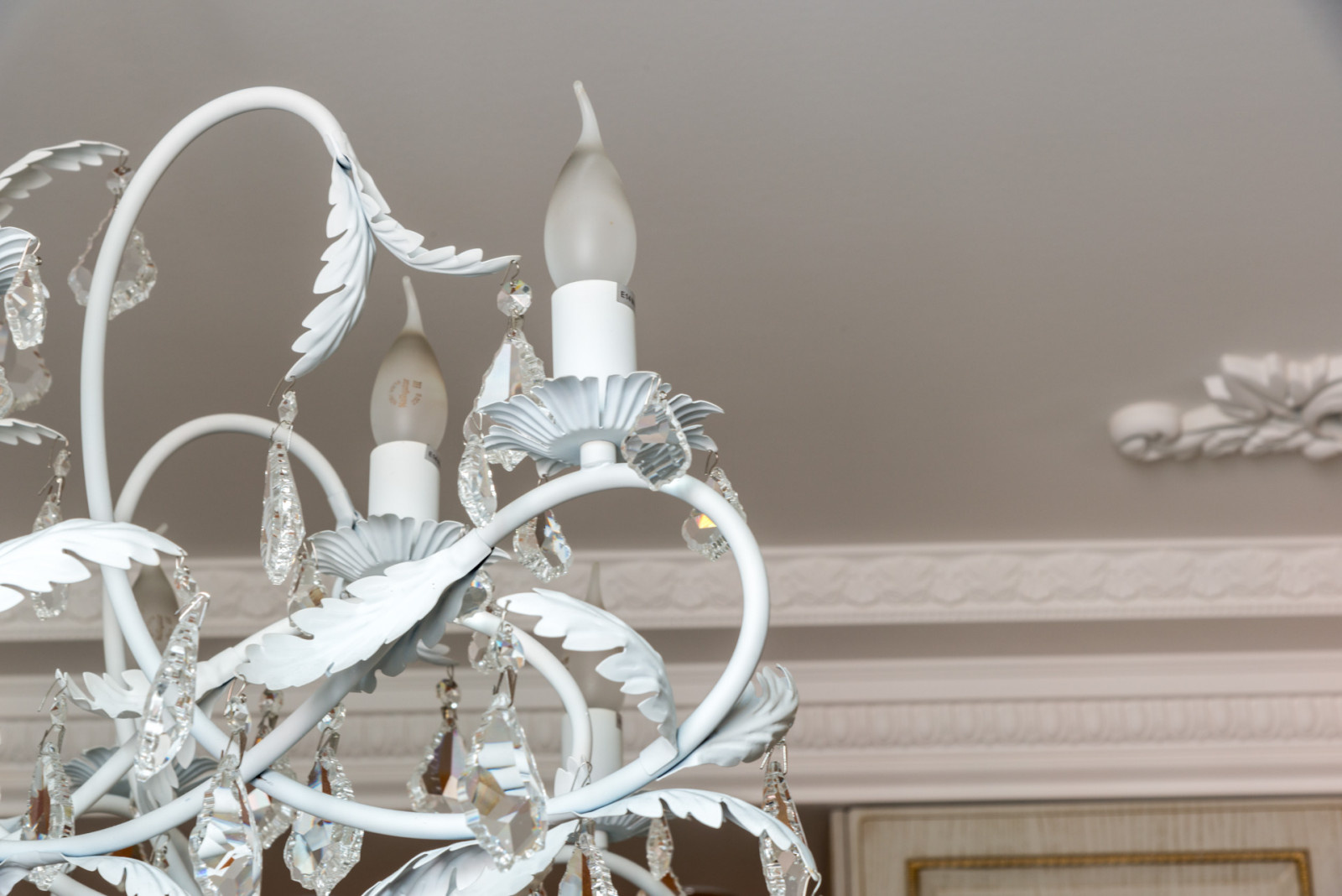 Лепнина на потолке в интерьере