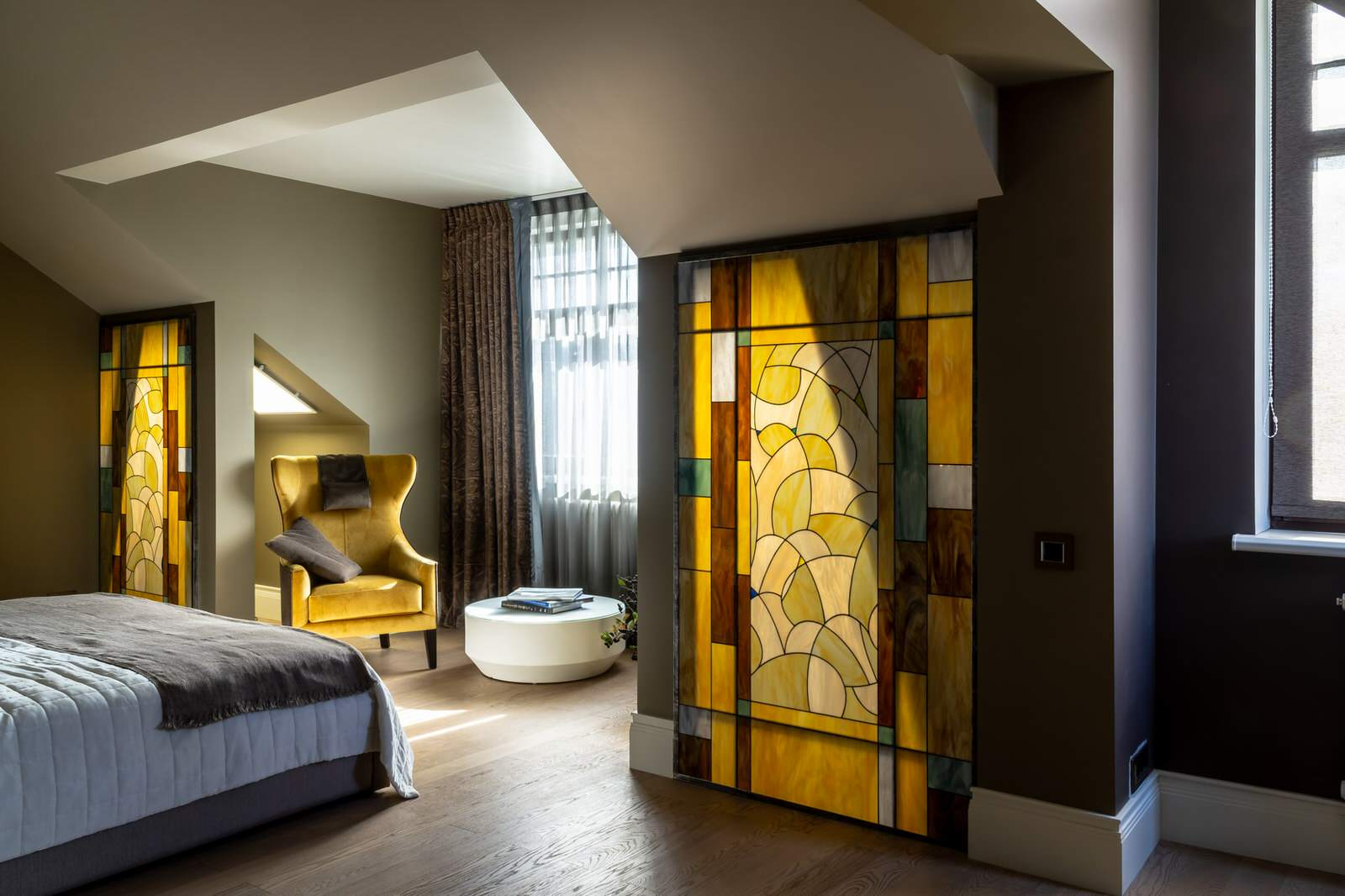 Дом для семьи в Куркино. Основная спальня.