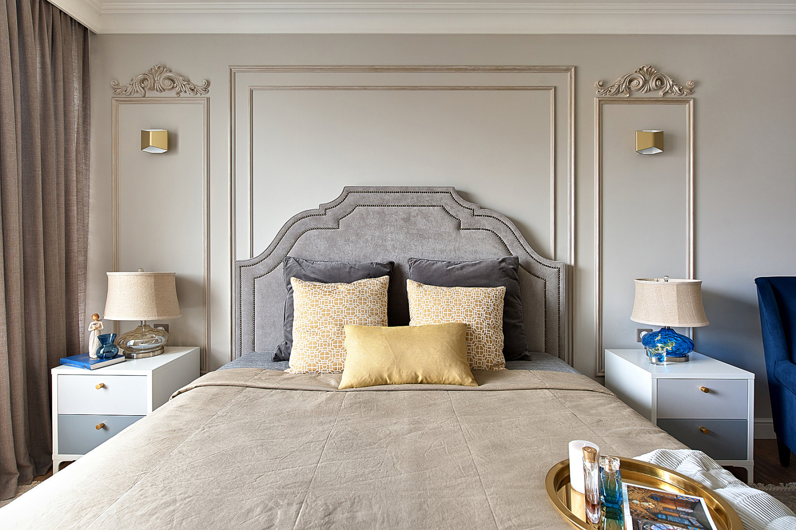 Интерьер с елочкой