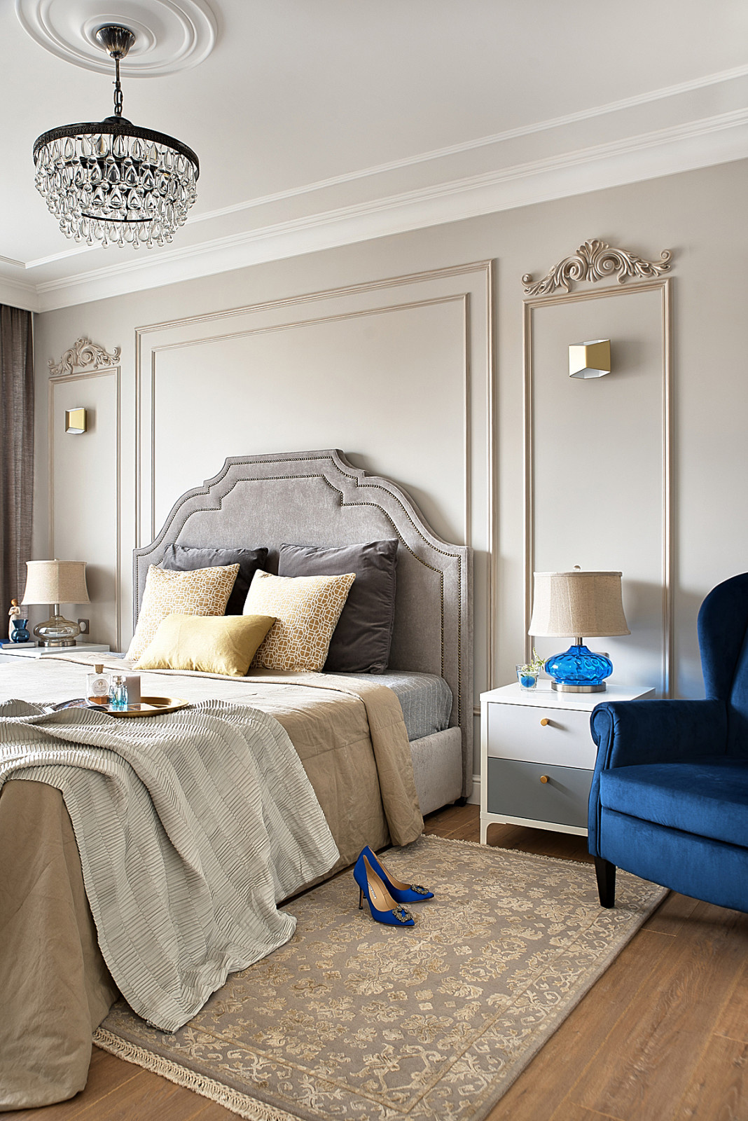 Интерьер с елочкой