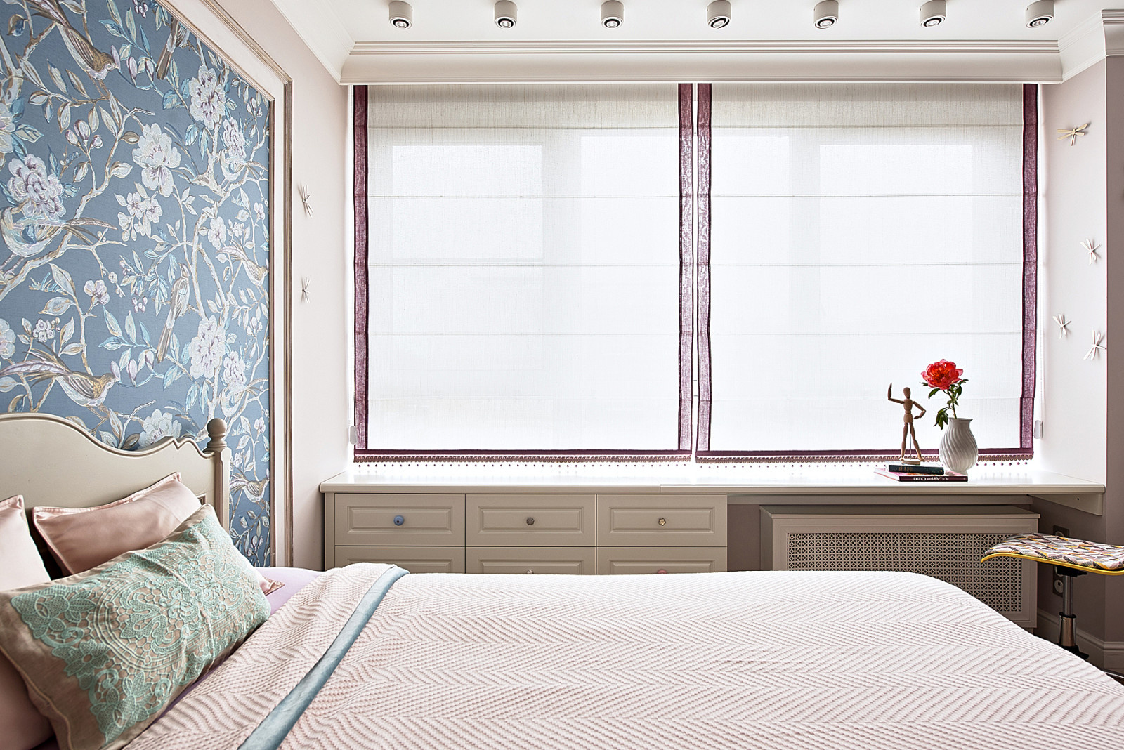 Интерьер с елочкой