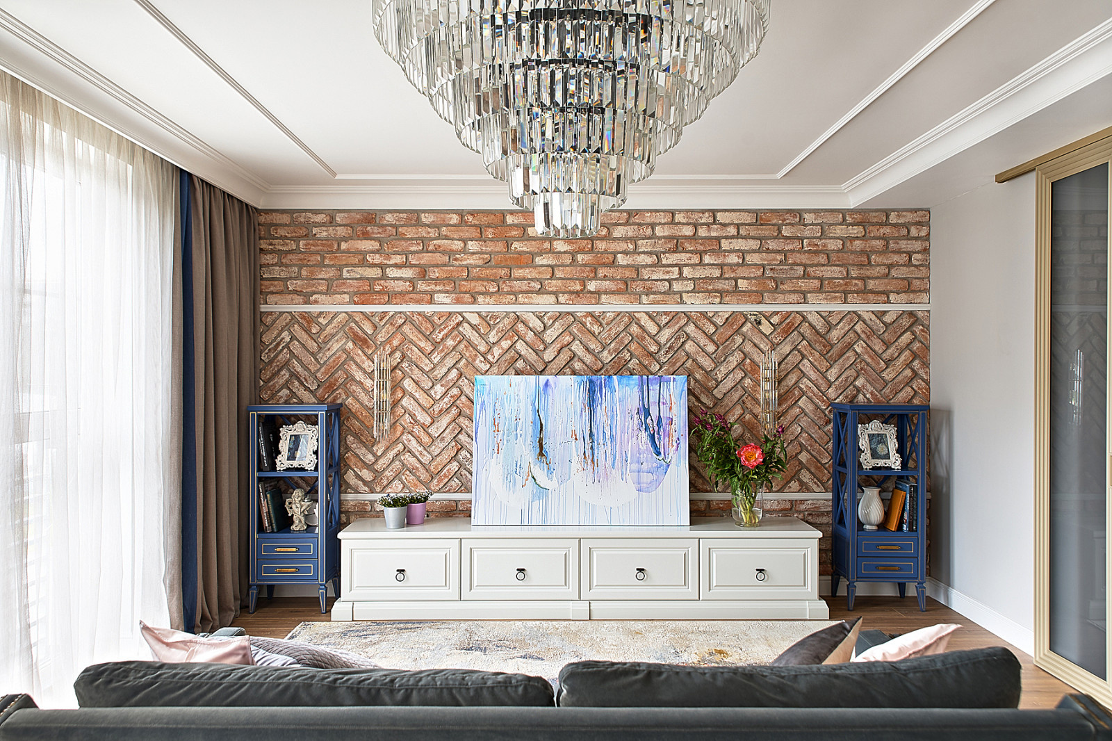 Интерьер с елочкой