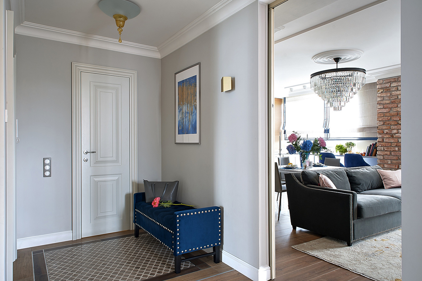 Интерьер с елочкой