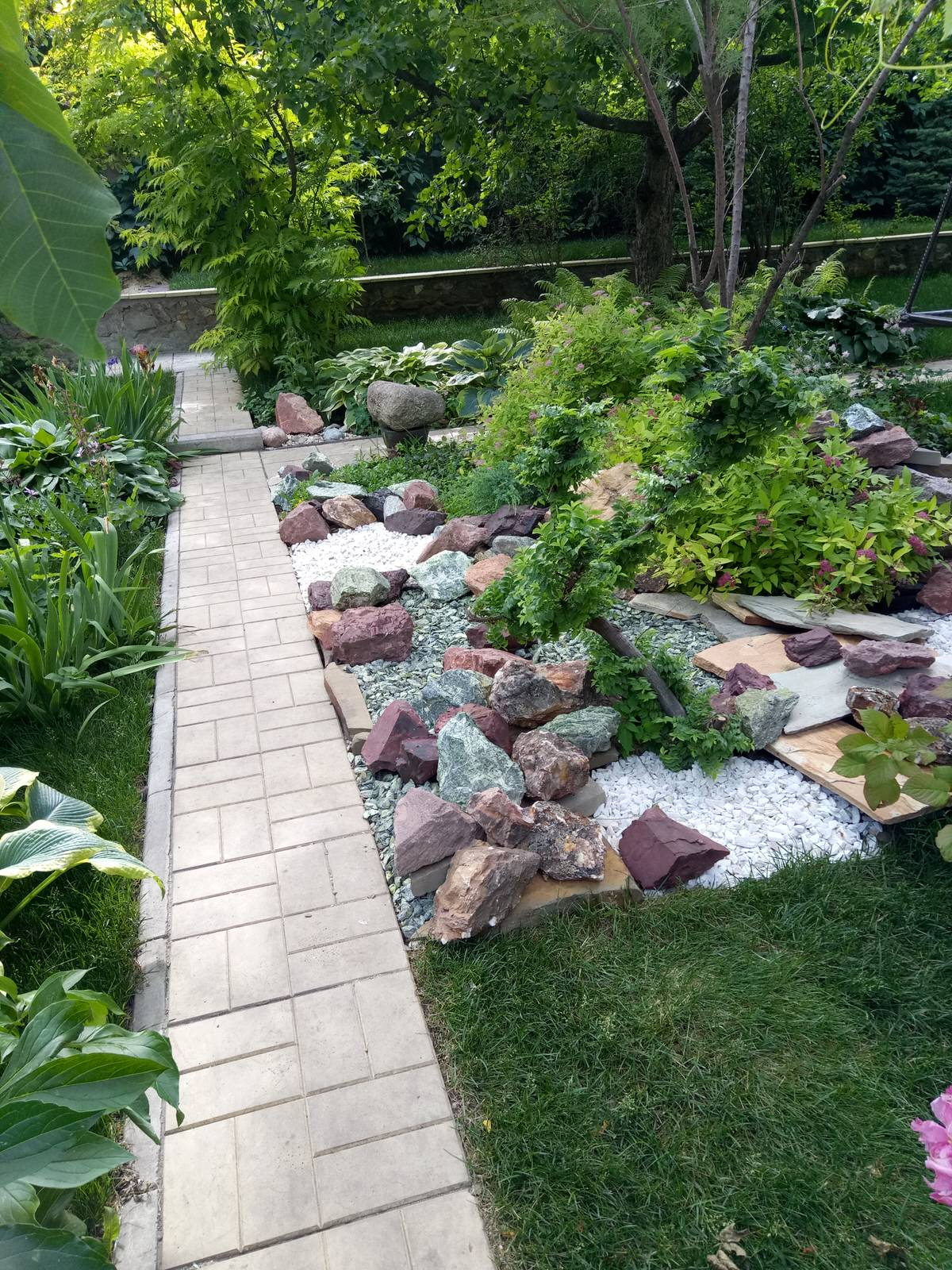 Ландшафтный дизайн с максимальным сохранением существующих насаждений