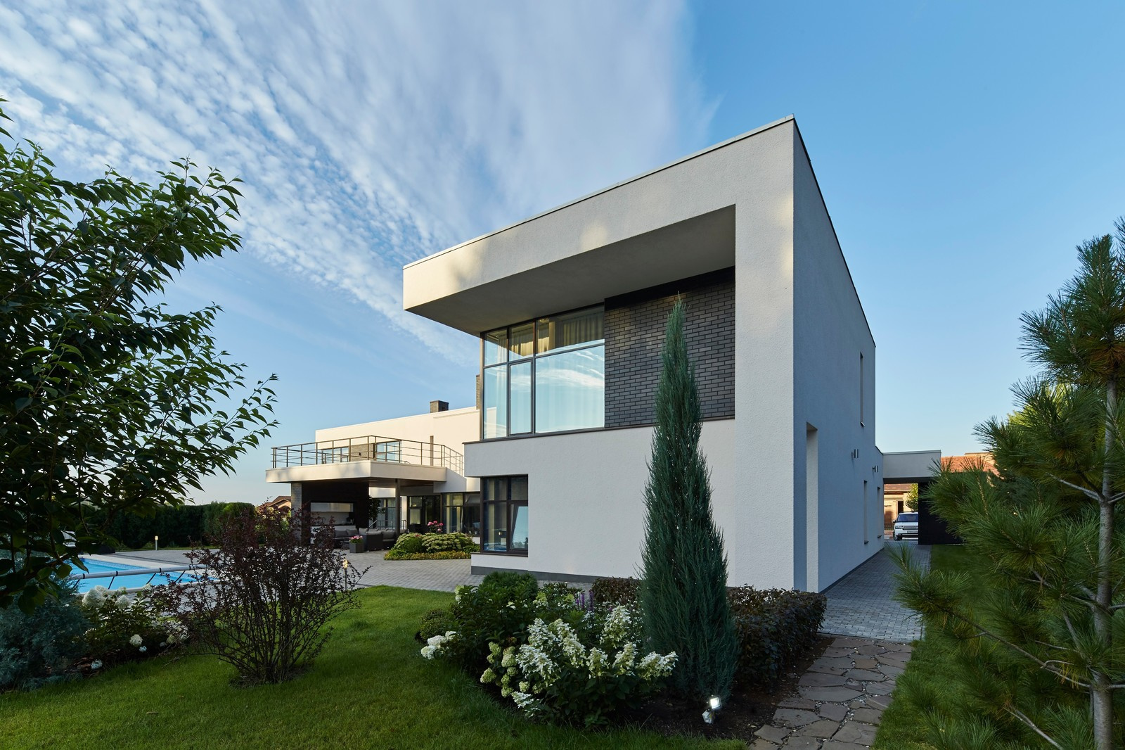 SUN-house