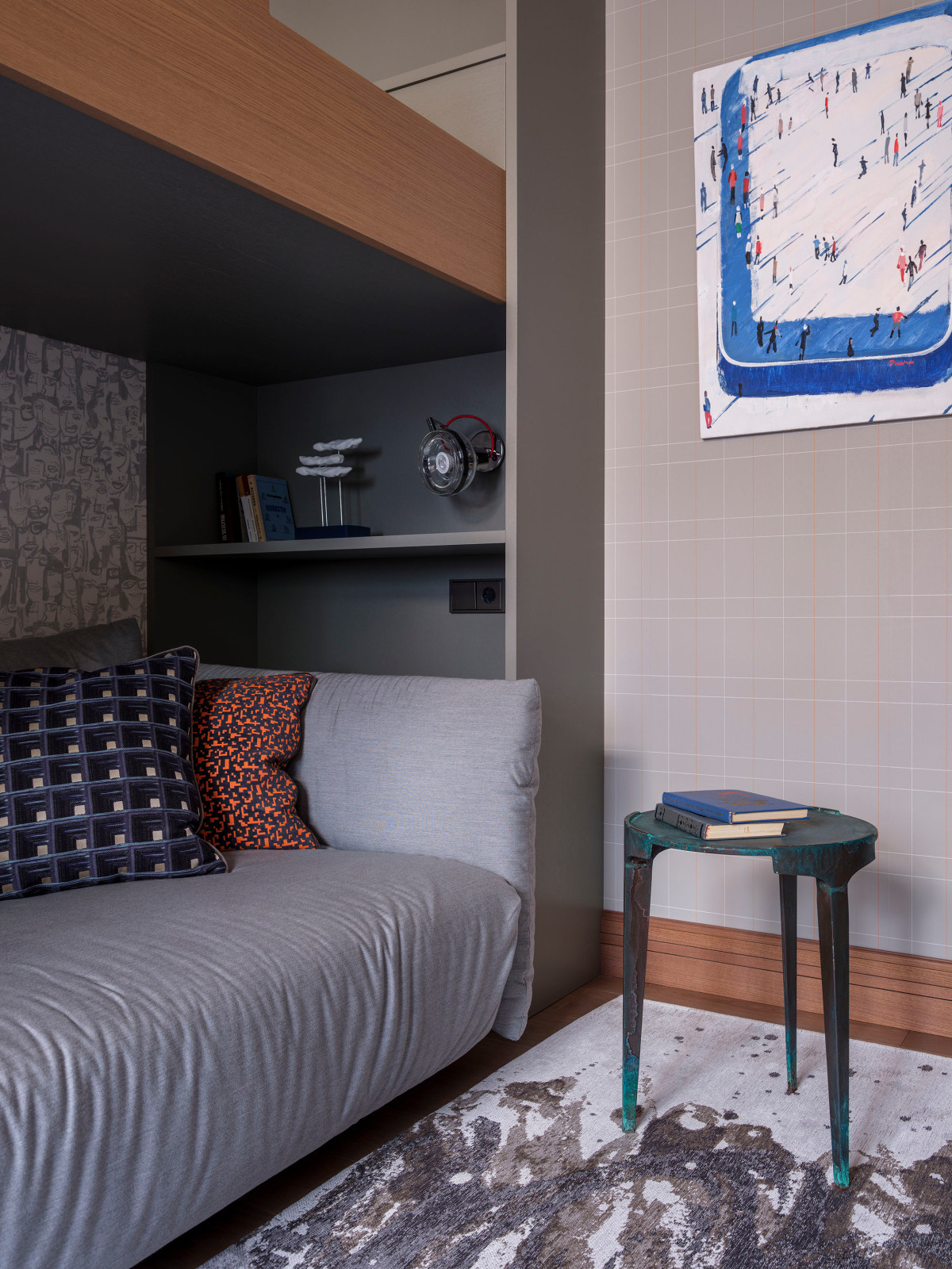 С московским характером. Детская.