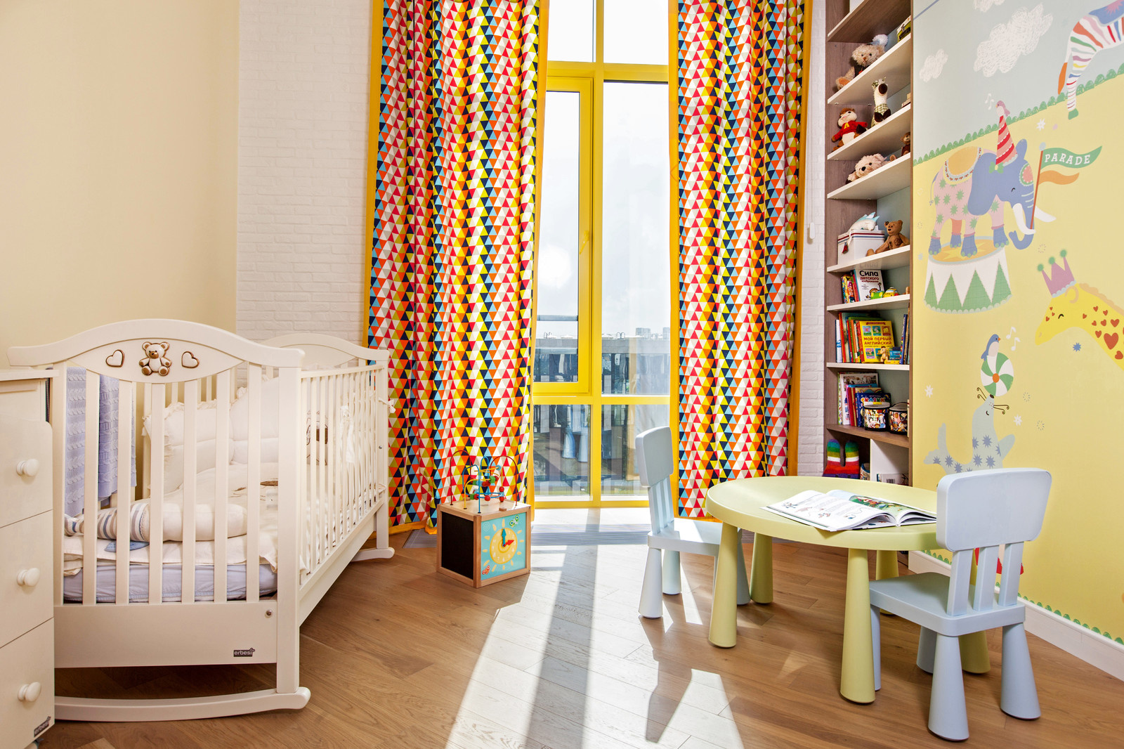 Супер яркая квартира. Сколково парк