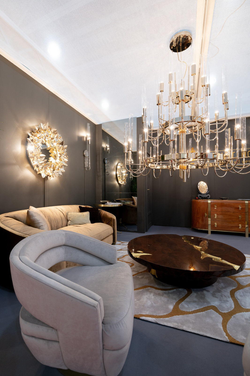 Обложка проекта: iSaloni 2018 Moscow | Visionnaire | GF Ferre | Roberto Cavalli | GC | Covet