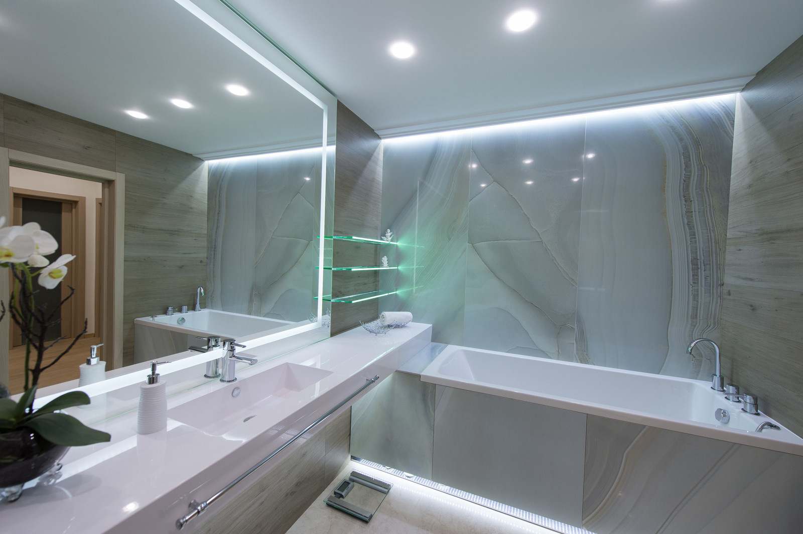 Суворовский