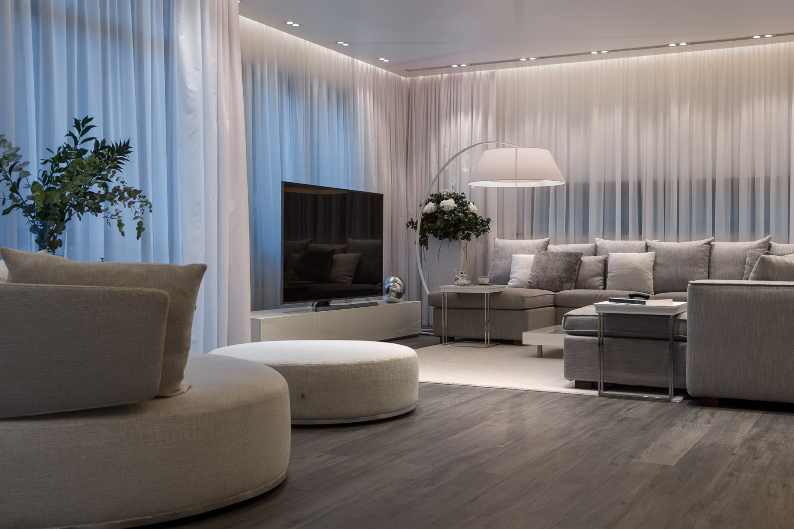 БЕЛЫМ ПО БЕЛОМУ