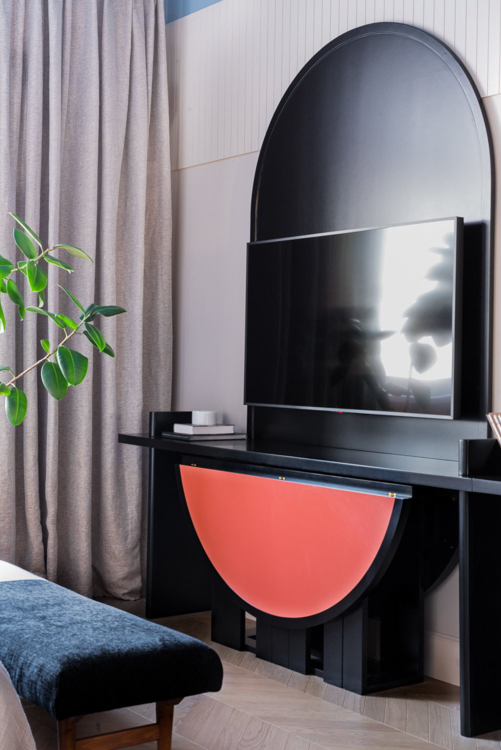 Проект недели: Спальня и... столовая — в комнате 20 кв.м