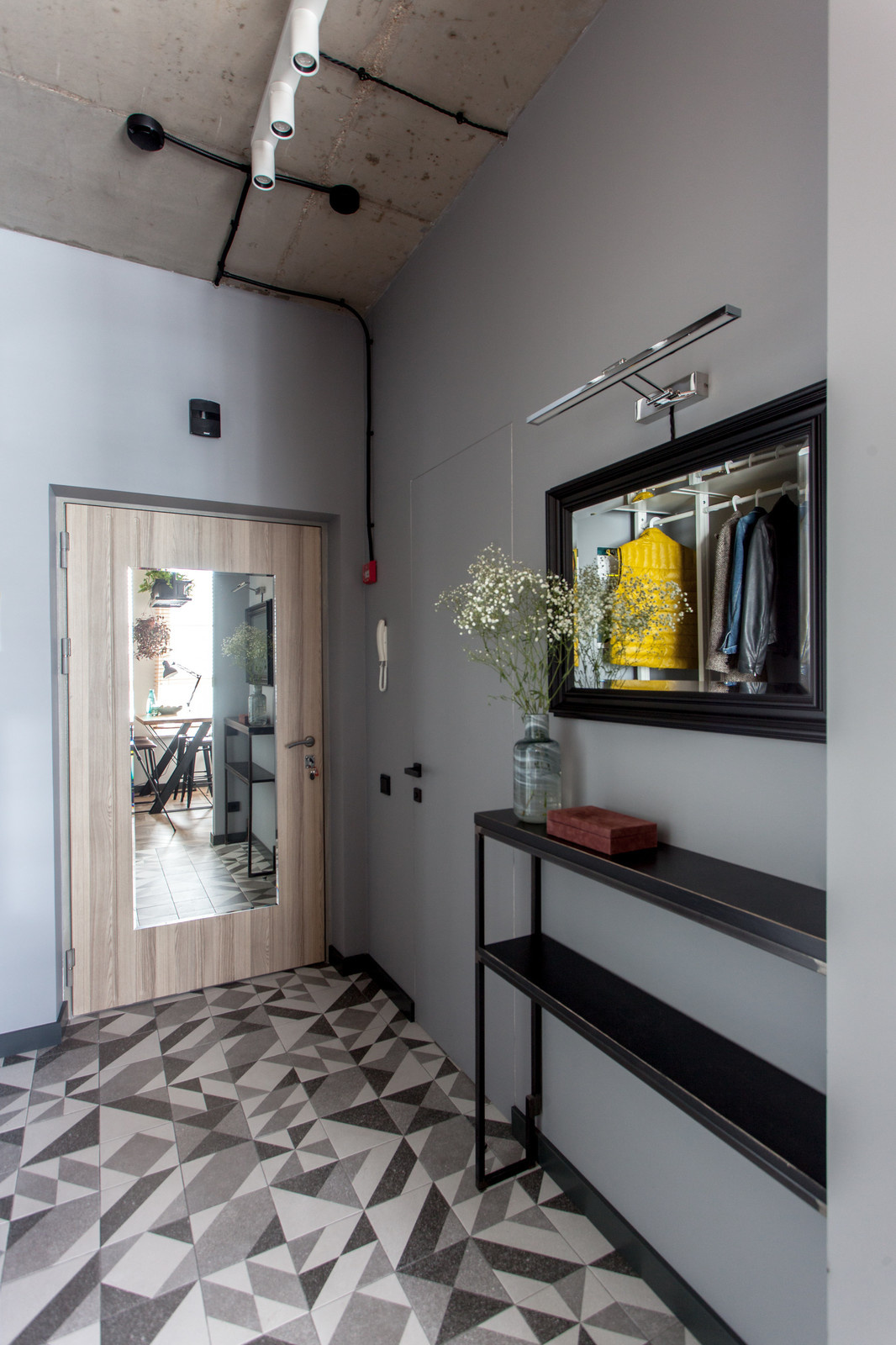 Жизнь у реки