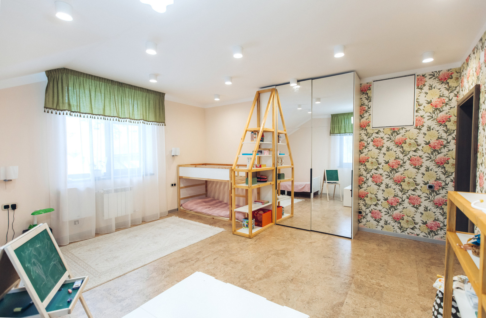 Светлый дом