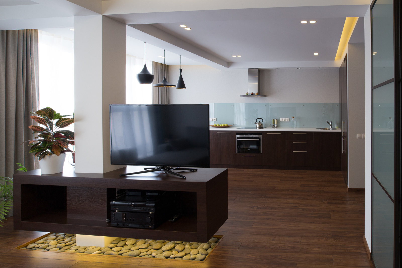 КВАРТИРА ДЛЯ ХОЛОСТЯКА