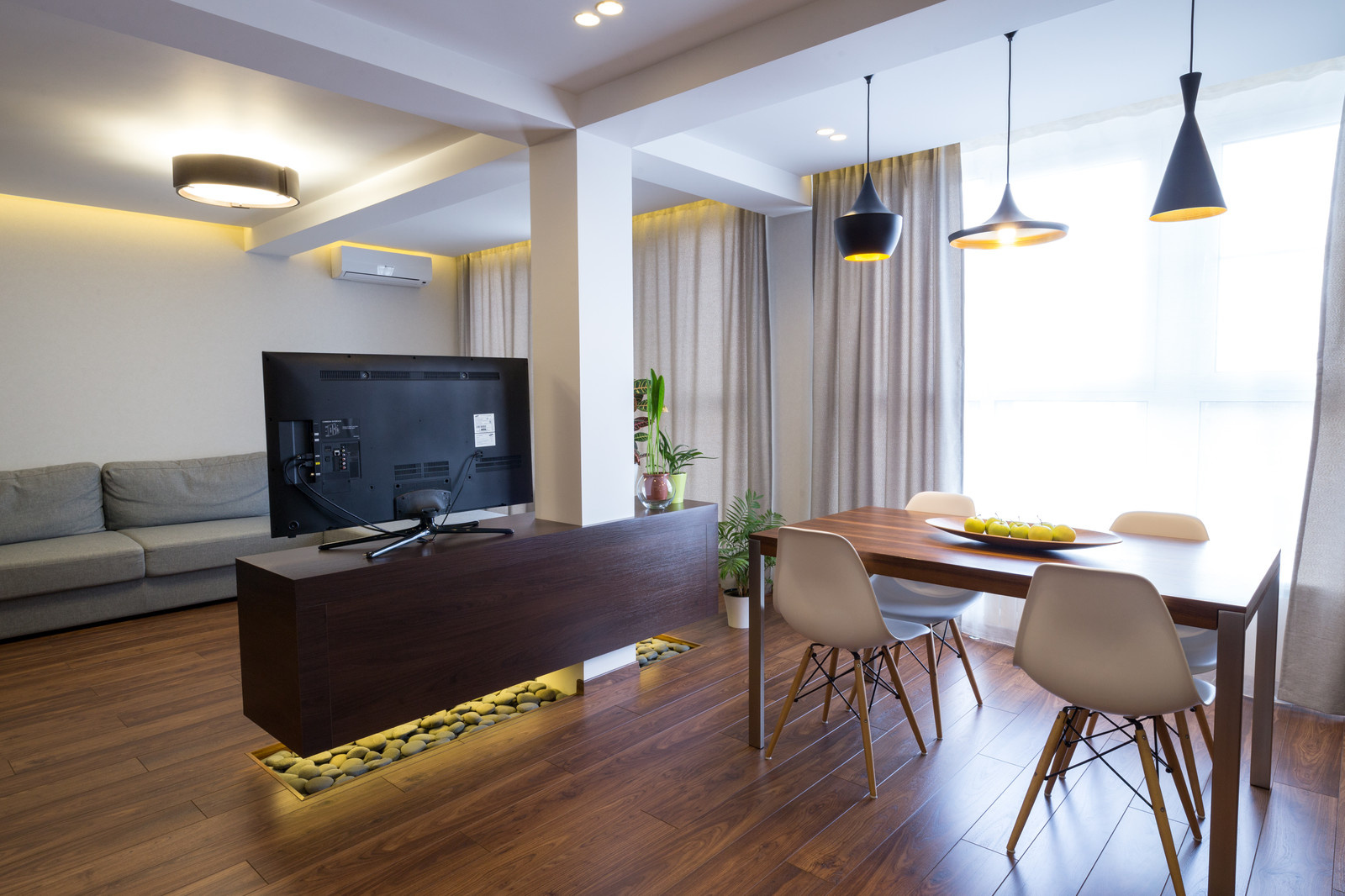 КВАРТИРА ДЛЯ ХОЛОСТЯКА