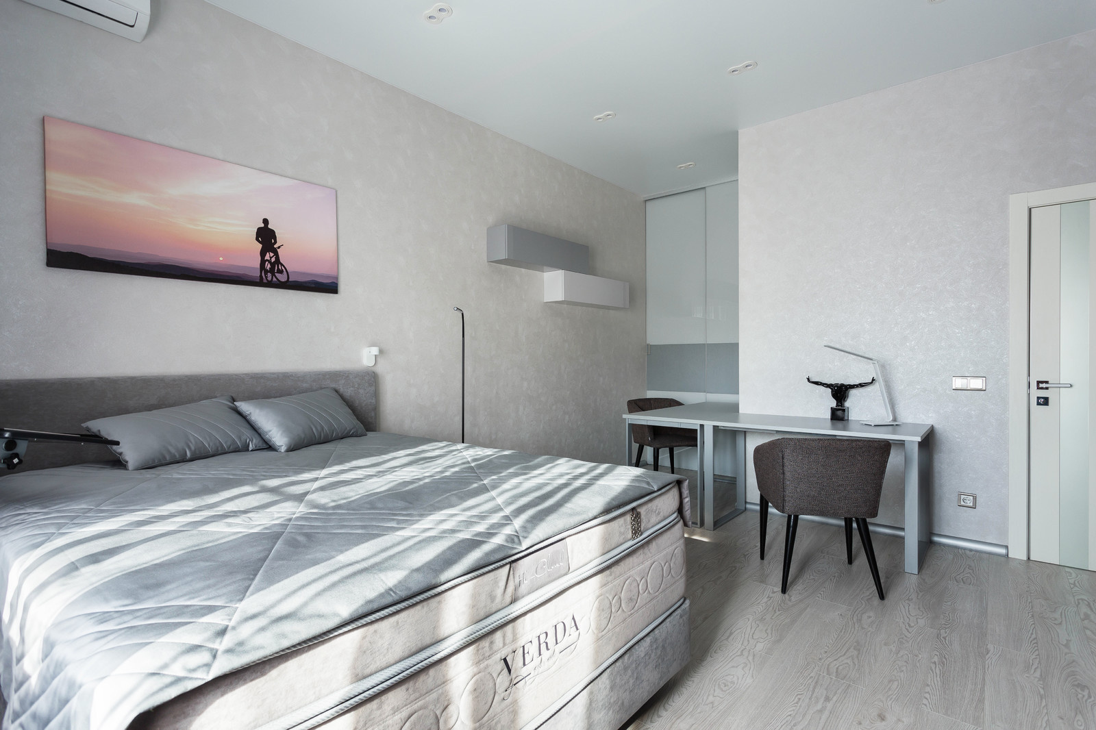 Проект "Оттенки синего" от студии