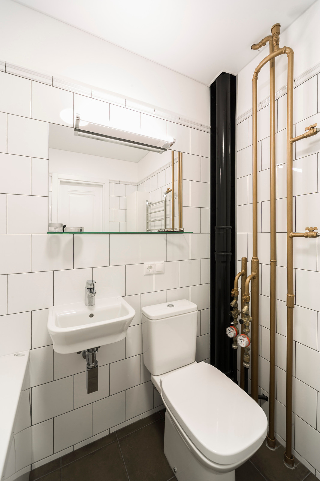 небольшая квартира в современной многоэтажке