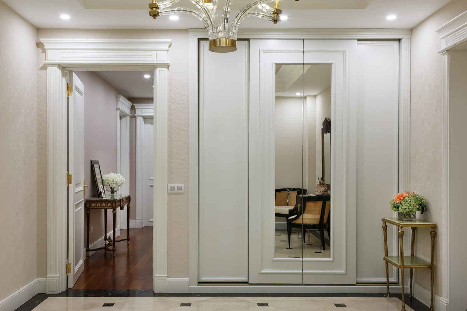 Новая Классика для молодой семьи на Набережной Фонтанки 280 м2