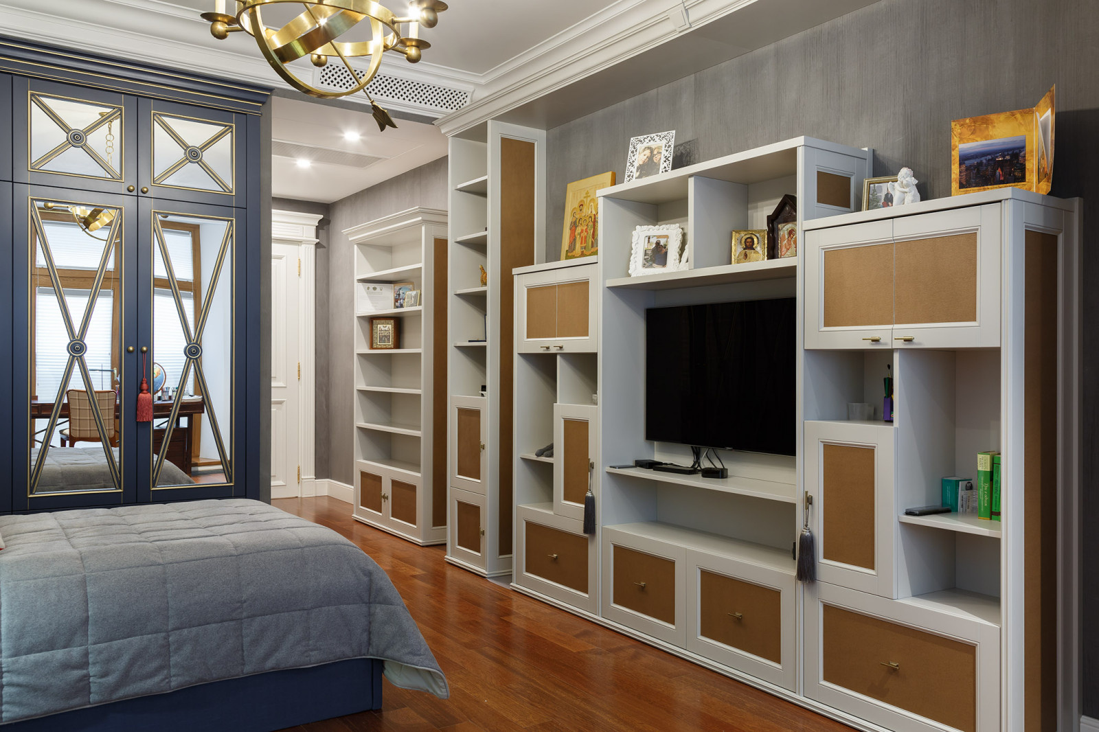 Новая Классика для молодой семьи на Набережной Фонтанки 280 м2