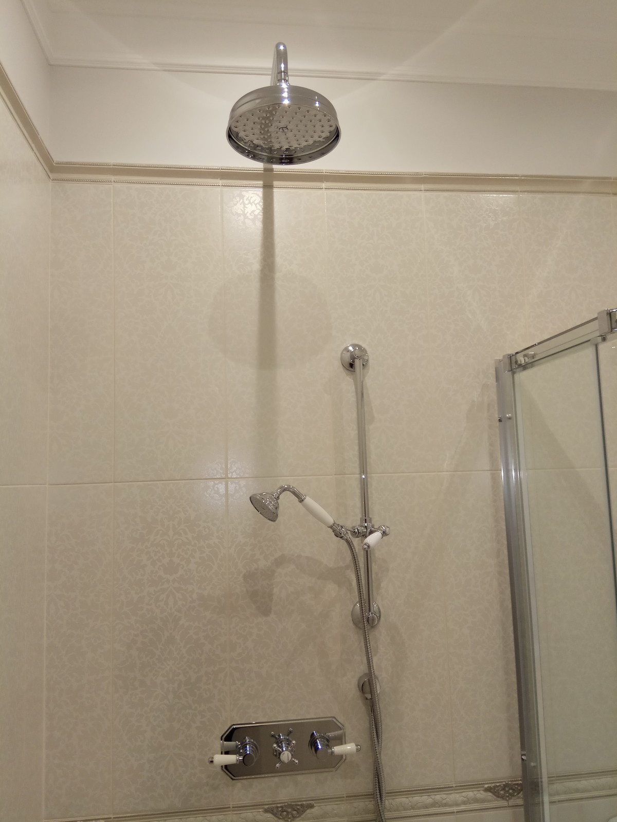 Ванная комната светлых тонов