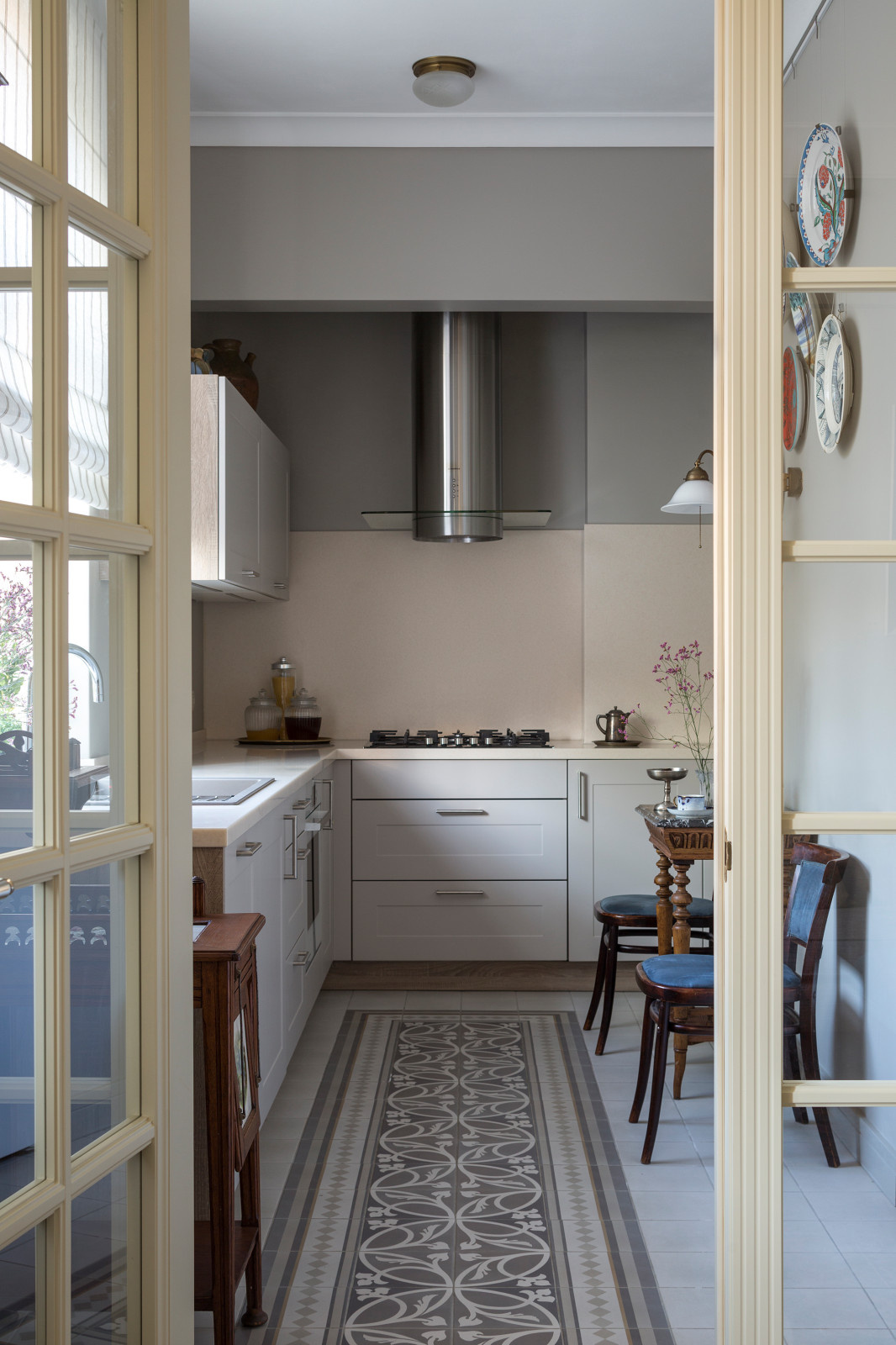 Квартира 80 м2 в старинном доме в центре Москвы