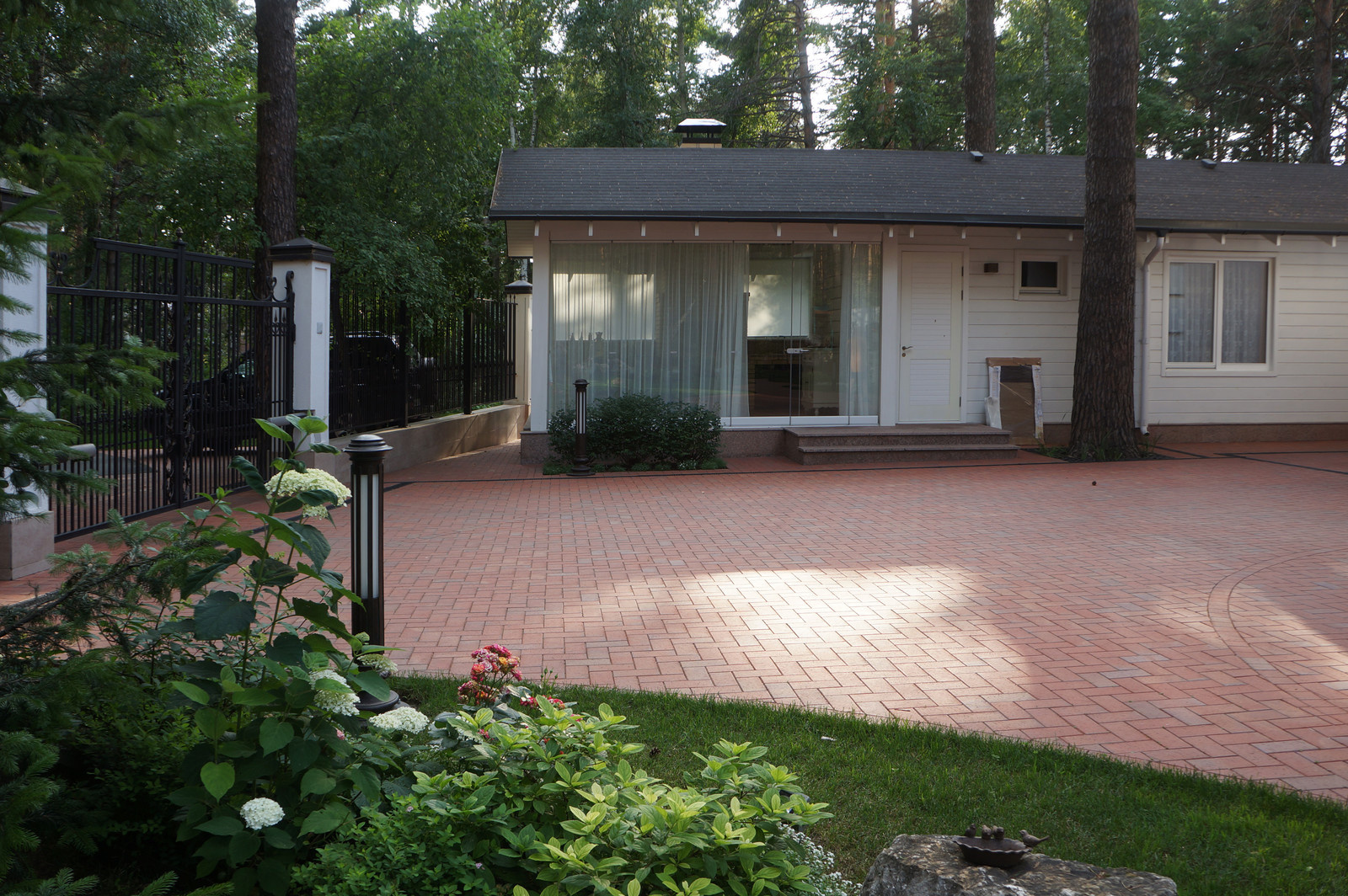 Белая усадьба