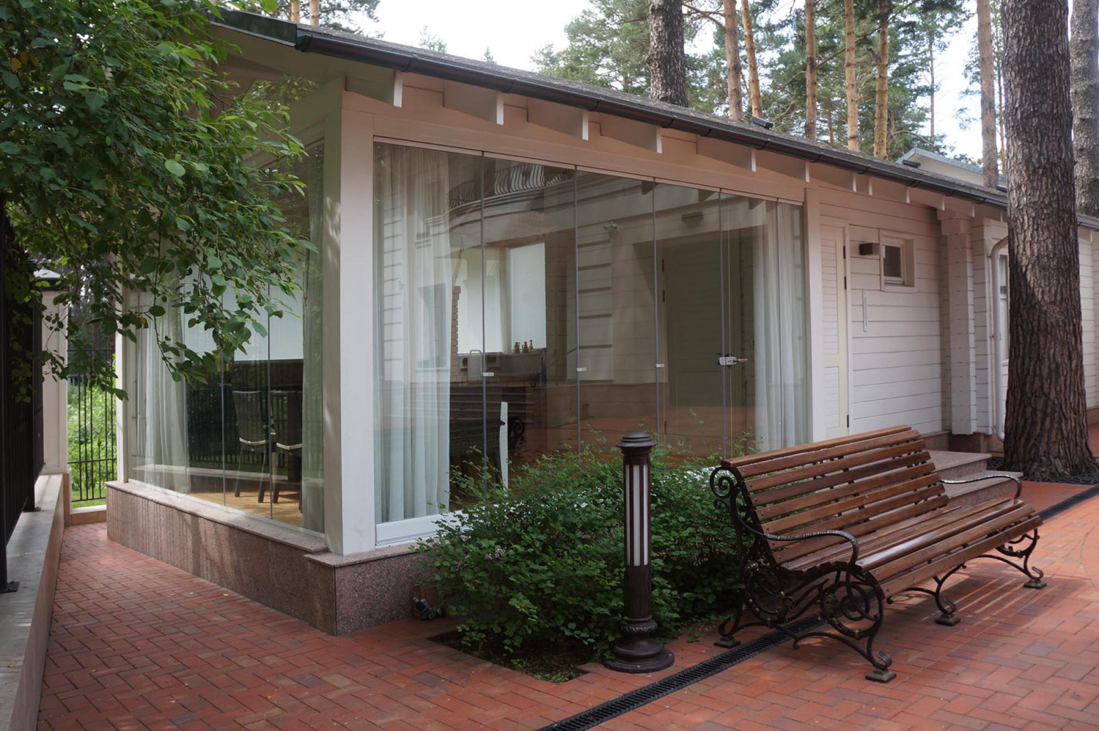 Белая усадьба